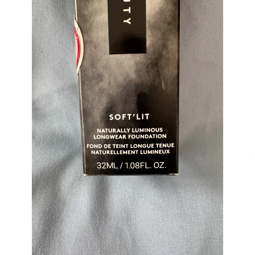 Fenty Beauty Soft'Lit Naturally Luminous Longwear Foundation Shade 240 1.08oz‎